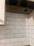 Cosy 1 Bed Retreat in Walsall - Wifi & Parking