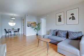 Modern 2BR Stay Near DC Arlington VA