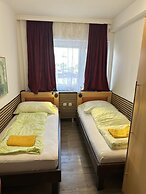 Motel Caesar