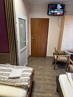 Motel Caesar