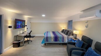 TriLuxe Inn & Studios