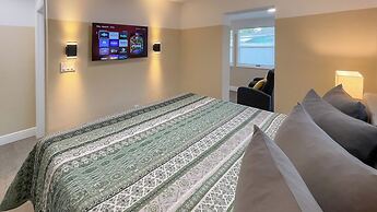 TriLuxe Inn & Studios