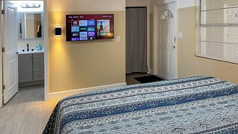 TriLuxe Inn & Studios