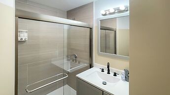 TriLuxe Inn & Studios