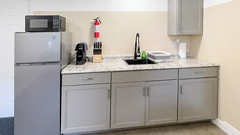 TriLuxe Inn & Studios