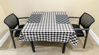 TriLuxe Inn & Studios