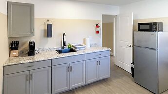 TriLuxe Inn & Studios