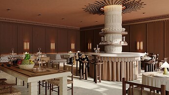 Palacio De Godoy Caceres, Curio Collection By Hilton