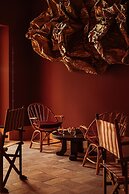 Palacio De Godoy Caceres, Curio Collection By Hilton