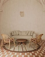 Palacio De Godoy Caceres, Curio Collection By Hilton