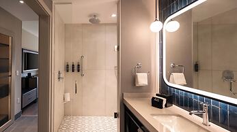 Hotel Avail Rogers, Tapestry Collection By Hilton