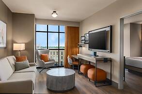 Hotel Avail Rogers, Tapestry Collection By Hilton
