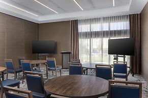Hotel Avail Rogers, Tapestry Collection By Hilton