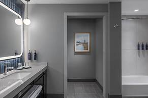 Hotel Avail Rogers, Tapestry Collection By Hilton