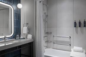 Hotel Avail Rogers, Tapestry Collection By Hilton