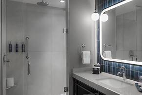 Hotel Avail Rogers, Tapestry Collection By Hilton