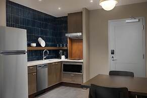 Hotel Avail Rogers, Tapestry Collection By Hilton