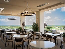 Hotel Avail Rogers, Tapestry Collection By Hilton