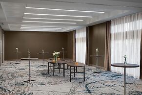 Hotel Avail Rogers, Tapestry Collection By Hilton