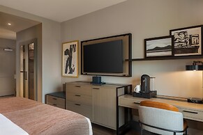 Hotel Avail Rogers, Tapestry Collection By Hilton