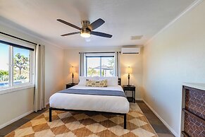 Sleeps 16 Two Beautiful Homes w/ Private Pool Sunset Grove