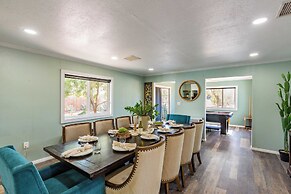 Sleeps 16 Two Beautiful Homes w/ Private Pool Sunset Grove