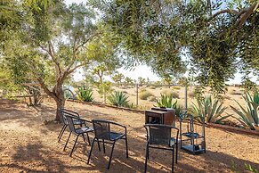 Sleeps 16 Two Beautiful Homes w/ Private Pool Sunset Grove