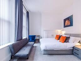 Cosy 2 Bed Apt Old Dutch Embassy