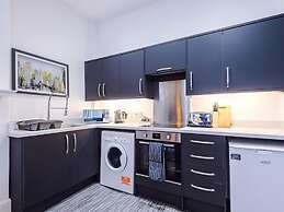 Cosy 2 Bed Apt Old Dutch Embassy