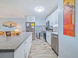 Kalanikai 118 Highly Walkable!