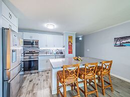 Kalanikai 118 Highly Walkable!