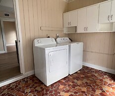 Comfortable Room Rentals Outlets & Kingsky Academy