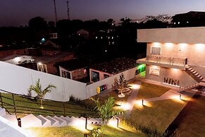 LOFT Bragança Suite Hotel