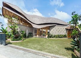 The Scape Valley Villa by Pramana Villas