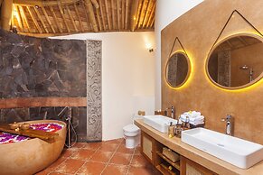 The Scape Valley Villa by Pramana Villas