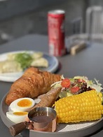 Seclusion with the mountain