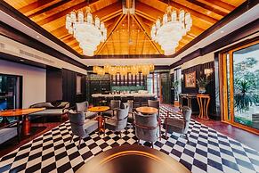 Seclusion with the mountain