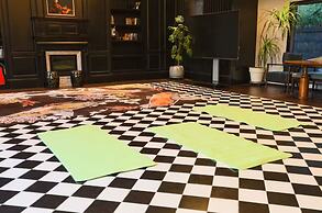 Seclusion with the mountain