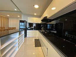 SUNRISE CITY VIEW Residences