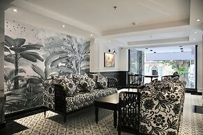 CityHouse - El Pino Realm