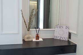 CityHouse - El Pino Realm