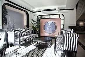 CityHouse - El Pino Realm