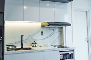 CityHouse - El Pino Realm