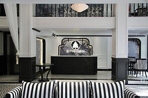 CityHouse - El Pino Realm