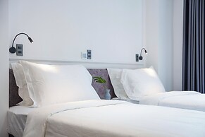 CityHouse - El Pino Realm