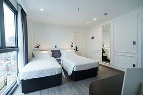 CityHouse - El Pino Realm