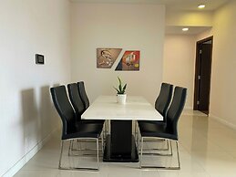 SUNRISE CITY VIEW Retreat