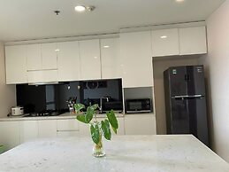 SUNRISE CITY VIEW Retreat