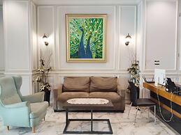 Amerta Room Metropolitan Park