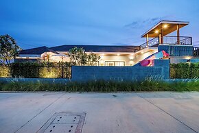 Orange Private Pool Villa, Near Cham Am Beach